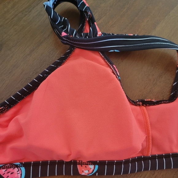 🍉NWT Body Glove bikini top! - Picture 5 of 6